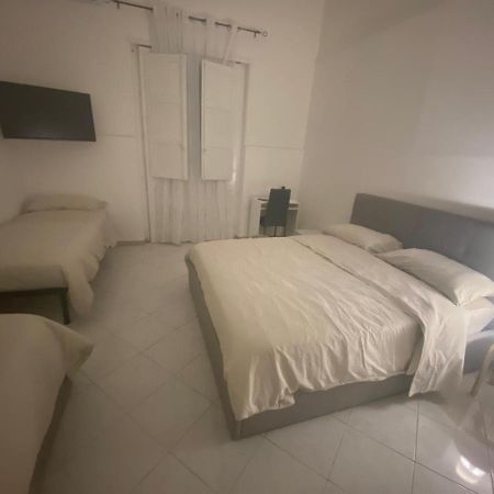 Lavica Airport Catania B&B Exteriör bild