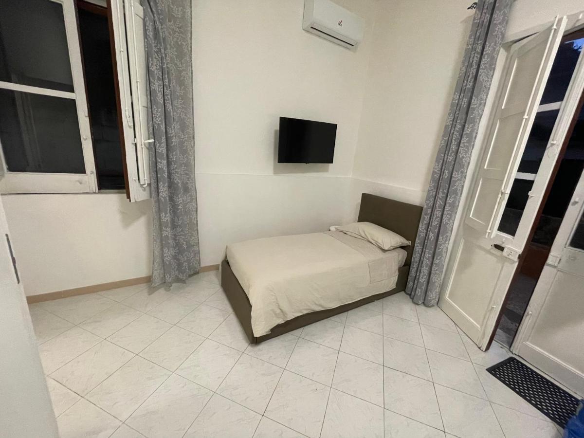 Lavica Airport Catania B&B Exteriör bild