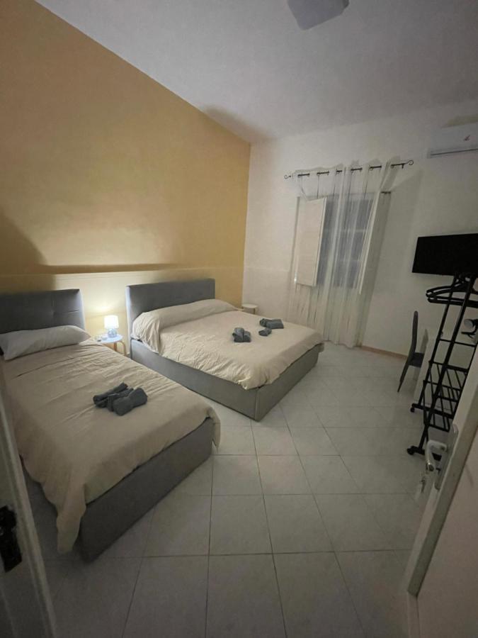 Lavica Airport Catania B&B Exteriör bild