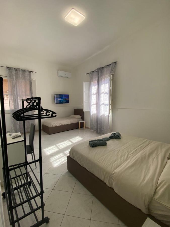 Lavica Airport Catania B&B Exteriör bild